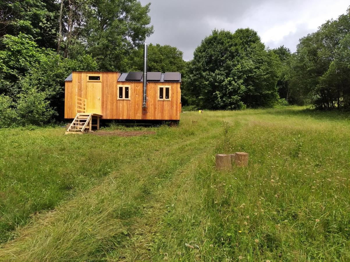 Villa Celoroční GLAMPING v pohodlném domečku Výprachtice Esterno foto
